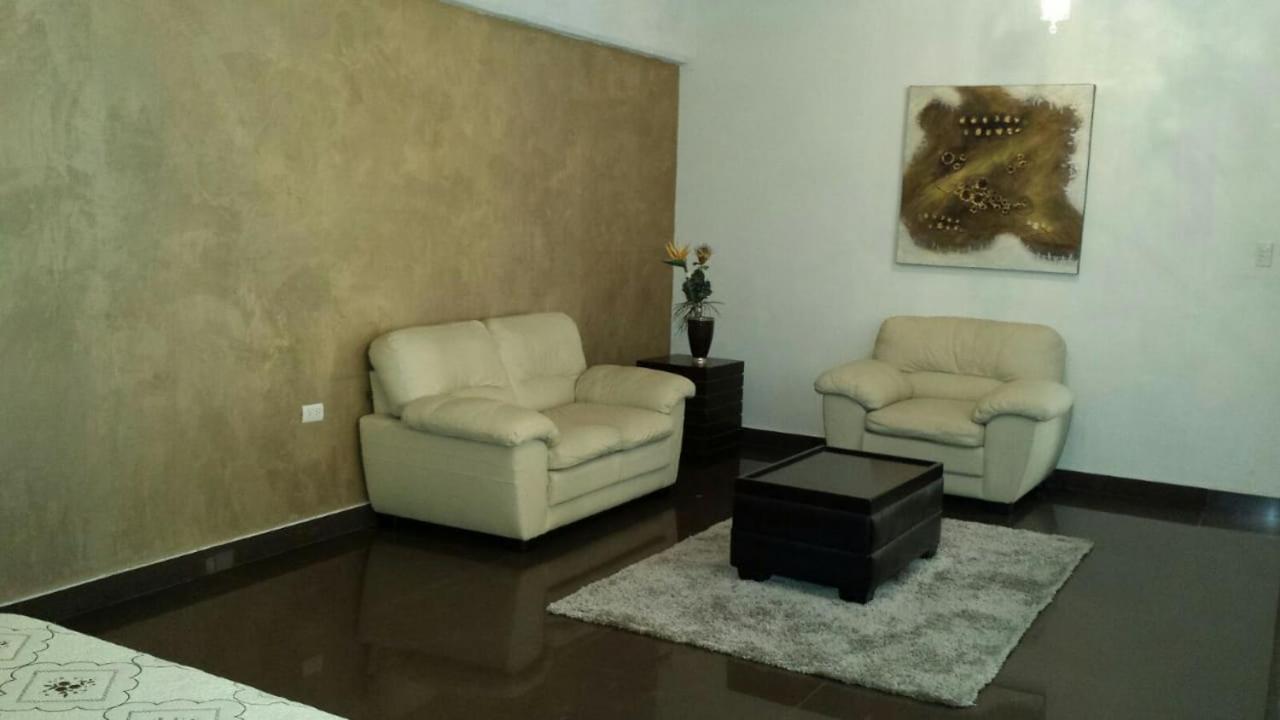 Premier Hotel Suites Ciudad Obregón المظهر الخارجي الصورة